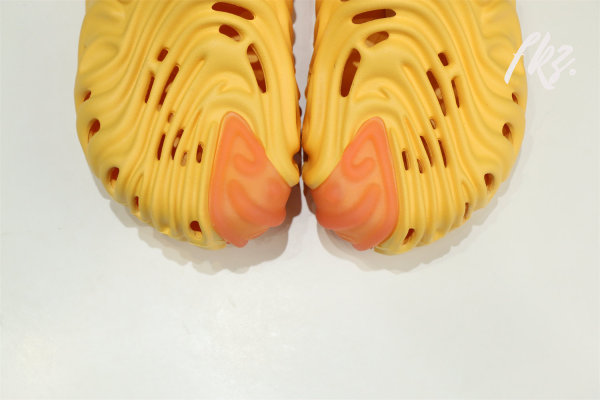 Salehe Bembury x Crocs Pollex Clog Urchin Orange