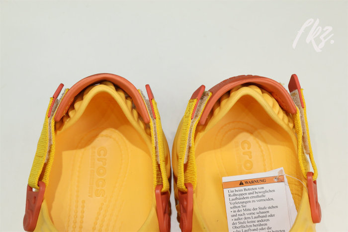 Salehe Bembury x Crocs Pollex Clog Urchin Orange