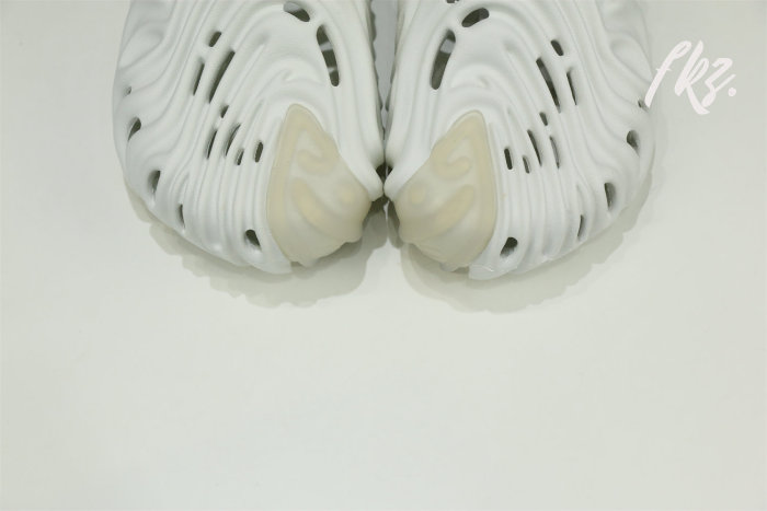 Salehe Bembury x Crocs Pollex Clog Stratus