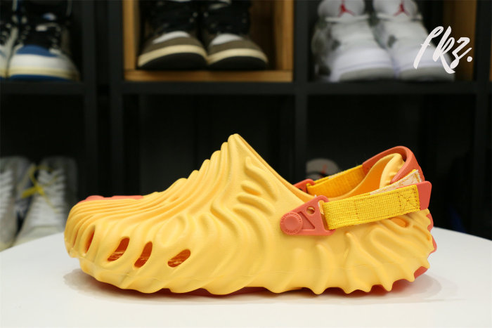 Salehe Bembury x Crocs Pollex Clog Urchin Orange