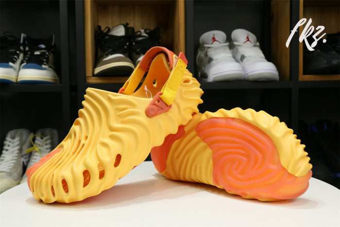 Salehe Bembury x Crocs Pollex Clog Urchin Orange
