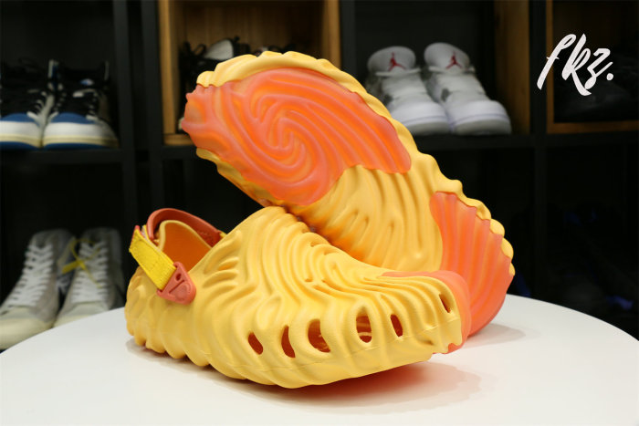 Salehe Bembury x Crocs Pollex Clog Urchin Orange