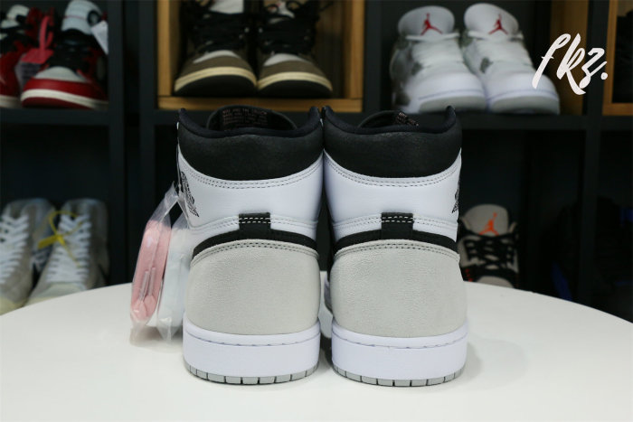 Air Jordan 1 Retro High OG Bleached Coral 2021