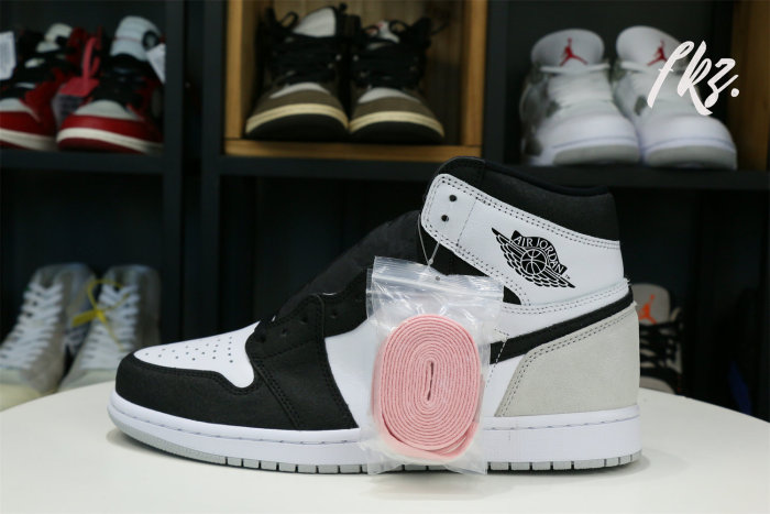 Air Jordan 1 Retro High OG Bleached Coral 2021