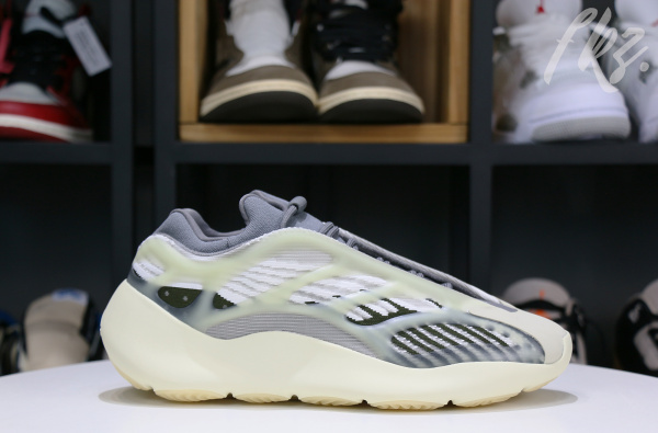 Yeezy 700 V3 ‘Fade Salt’ 2022
