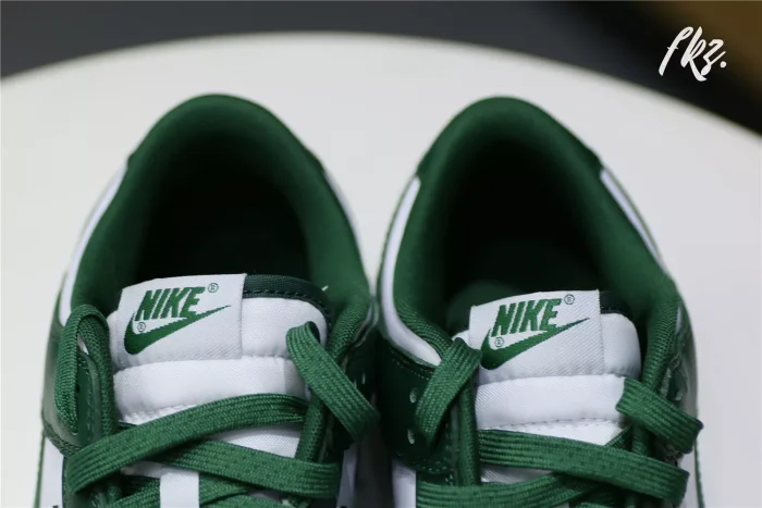Nike Dunk Low  “Spartan Green”  2021