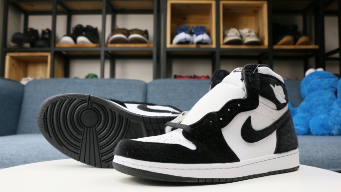 Wmns Air Jordan 1 Retro High Og Twist Pony