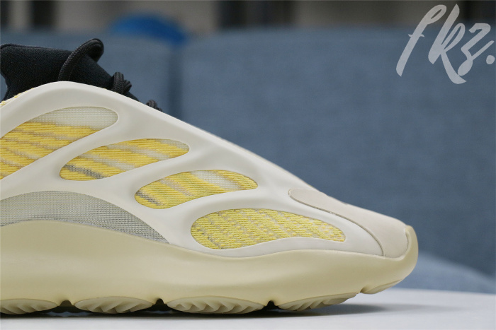 Adidas Yeezy 700 V3 Safflower