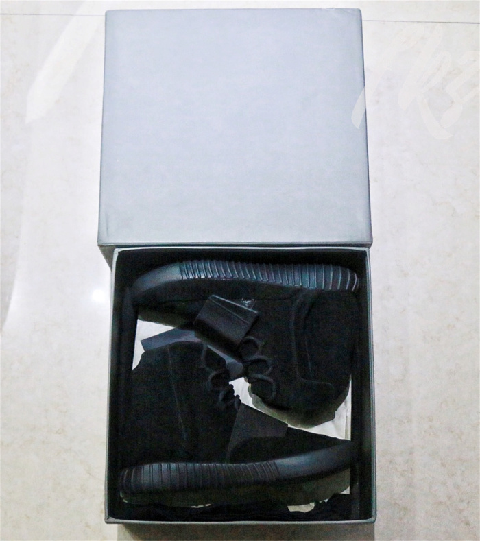 Adidas Yeezy 750 Boost  Triple Black