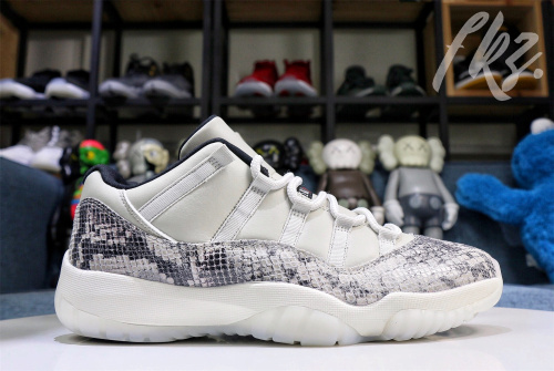 Air Jordan 11 Retro Low  Snakeskin Light Bone