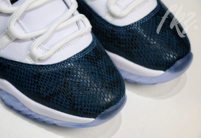 Air Jordan 11 Retro Low Le  Snakeskin  Blue 2019