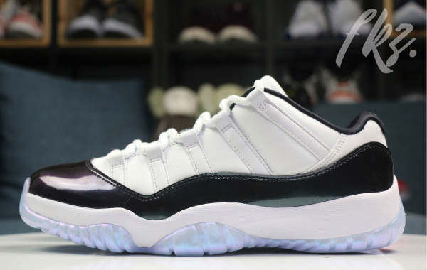 Air Jordan 11 Retro Low  Emerald/Easter
