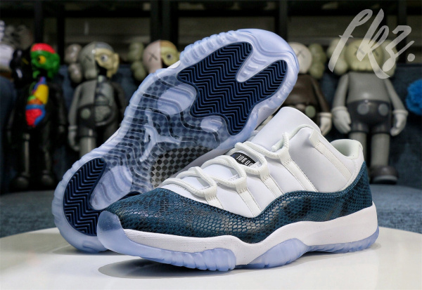 Air Jordan 11 Retro Low Le  Snakeskin  Blue 2019