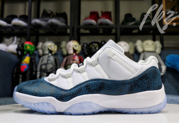 Air Jordan 11 Retro Low Le  Snakeskin  Blue 2019