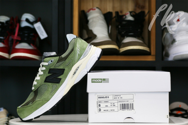 JJJJound x New Balance 990V3 Olive
