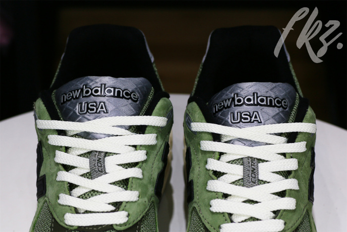 JJJJound x New Balance 990V3 Olive