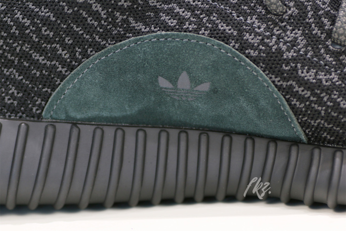 Yeezy 350 ‘Pirate Black' 2022