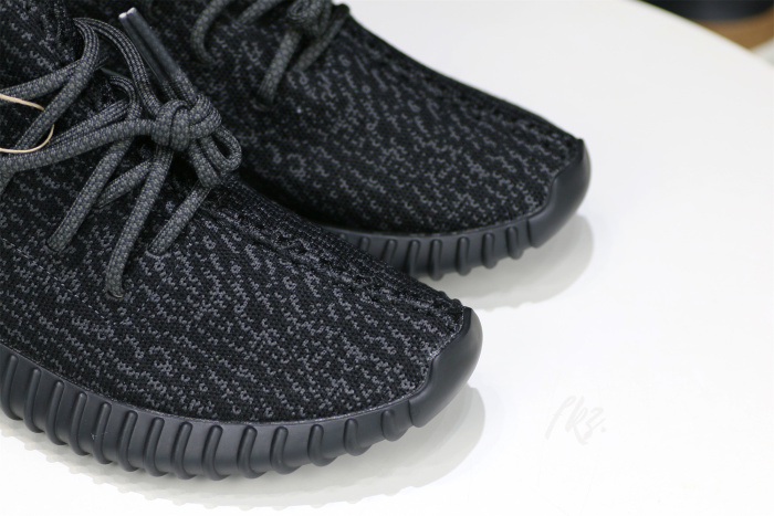 Yeezy 350 ‘Pirate Black' 2022