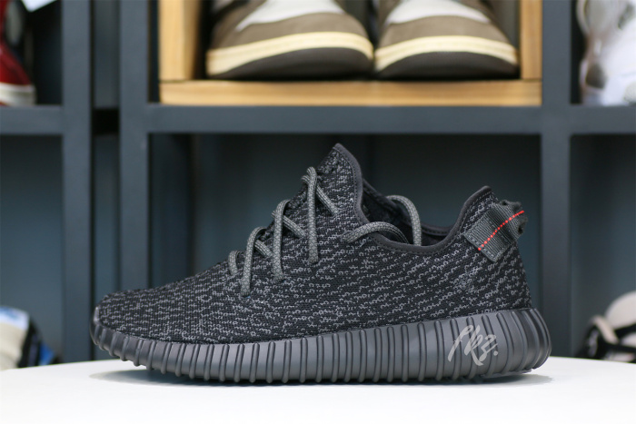 Yeezy 350 ‘Pirate Black' 2022