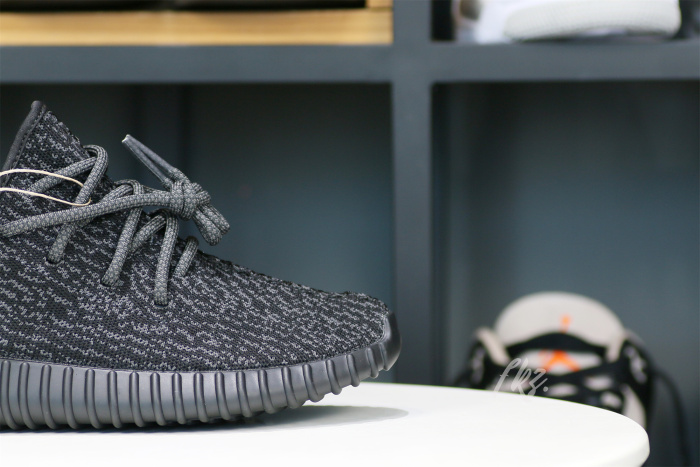 Yeezy 350 ‘Pirate Black' 2022