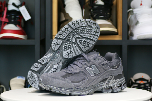 New Balance 2002R Protection Pack Phantom