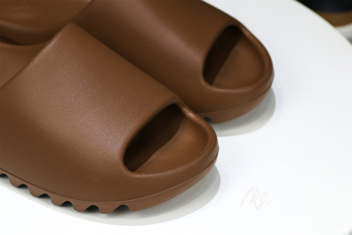 adidas Yeezy Slide Flax ( FZ5896)(LN5 A1 Batch)