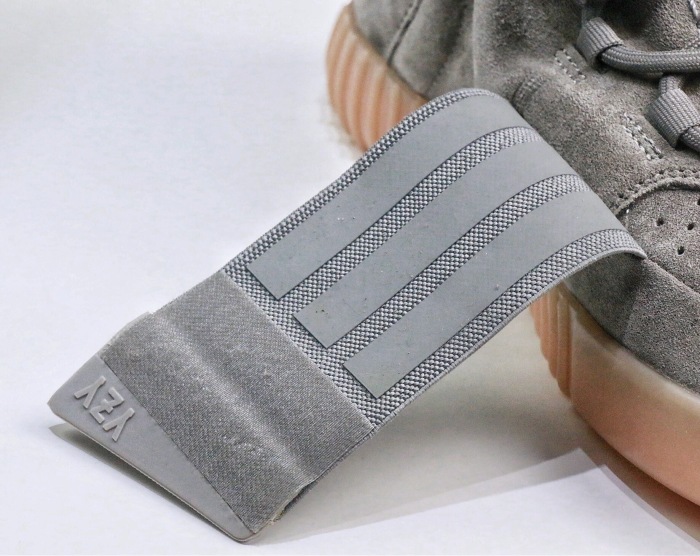 Adidas Yeezy Boost 750 Gum Grey/Glow Sole 2016