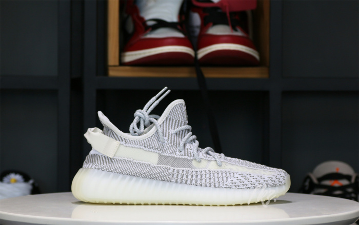 2018 Yeezy 350 V2  Static  Grey None Reflective ( A1)