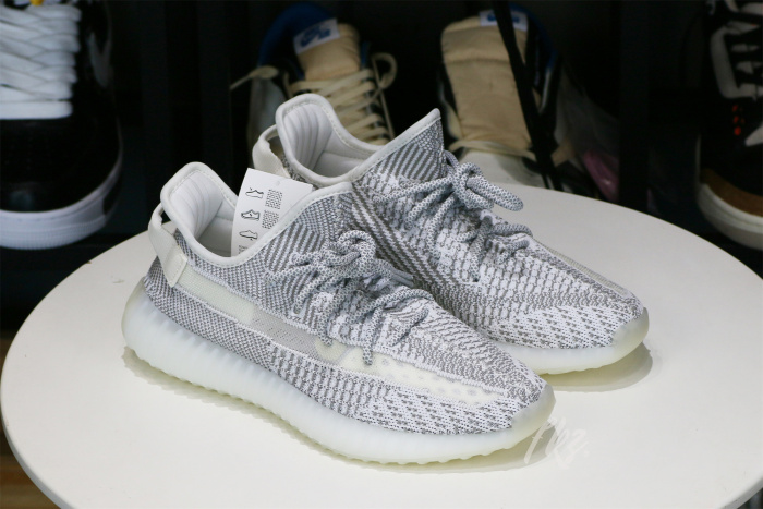 2018 Yeezy 350 V2  Static  Grey None Reflective ( A1)