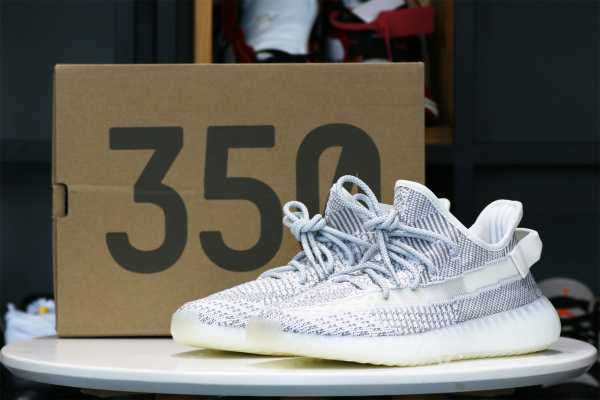 2018 Yeezy 350 V2  Static  Grey None Reflective ( A1)