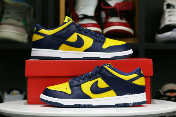 Nike Dunk Low “Michigan” 2021（A1）