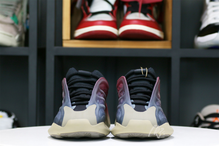 Yeezy 700 V3 Fade Carbon 2022