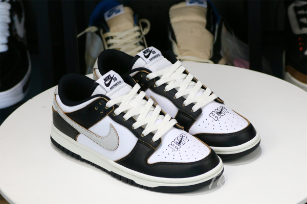 HUF x Nike SB Dunk Low “San Francisco”