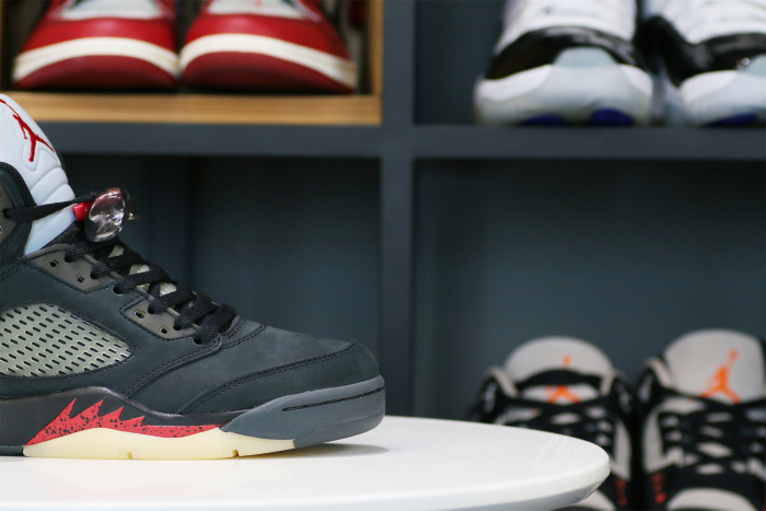 Air Jordan 5  Gore-Tex  Off Noir