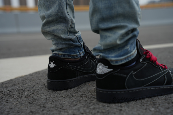 Travis Scott x Nike Air Jordan 1 Low OG “Black/Phantom”（A1）