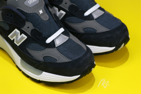 New Balance 992 Navy Grey