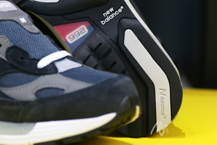 New Balance 992 Navy Grey