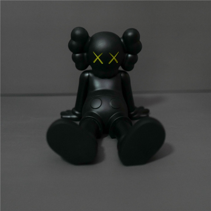 Kaws Taipei Originalfake sitting toys hight 20cm