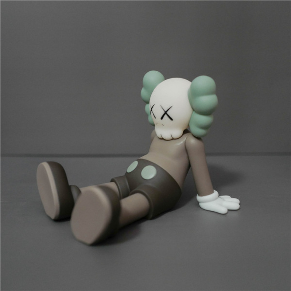 Kaws Taipei Originalfake sitting toys hight 20cm