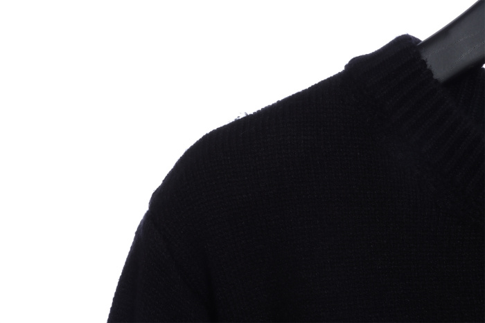 G!V3NCHY small letter embroidered crew neck sweater