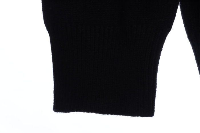 G!V3NCHY small letter embroidered crew neck sweater