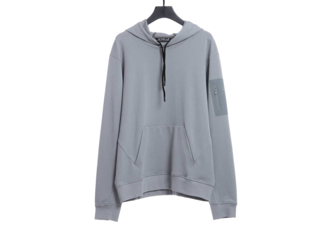 ARC'TERYX  Arm Pocket Functional Hoodie