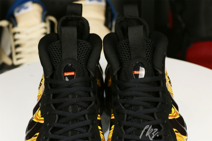 Supeme x Nike Air Foamposite One Black