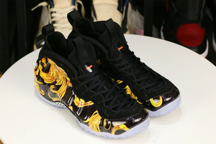 Supeme x Nike Air Foamposite One Black