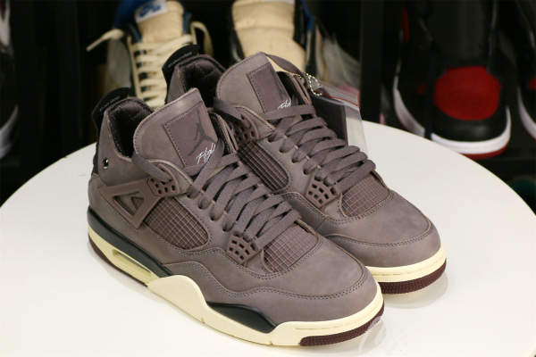 A Ma Maniére x Air Jordan 4 Retro 'Violet Ore' 2022（A1）