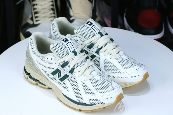 New Balance 1906R White Green Cream