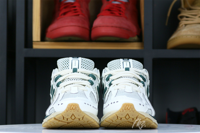 New Balance 1906R White Green Cream