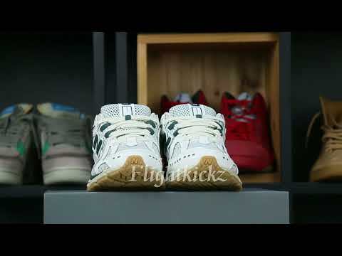 New Balance 1906R White Green Cream