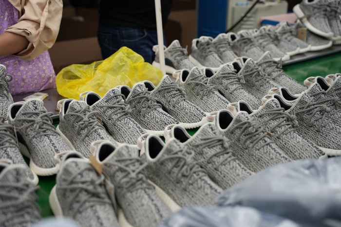 Adidas Yeezy 350 Boost Low Turtle Dove 2022