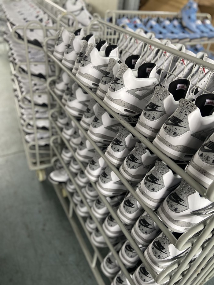 Jordan 4 Retro White Cement 2016（A1）